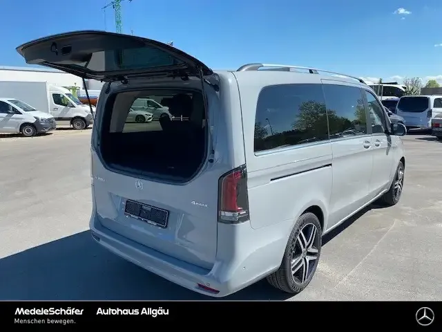 Mercedes-Benz V 300