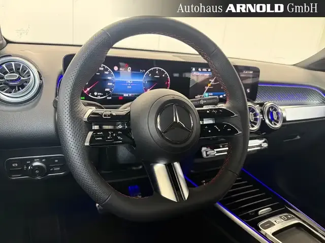 Mercedes-Benz GLB 200