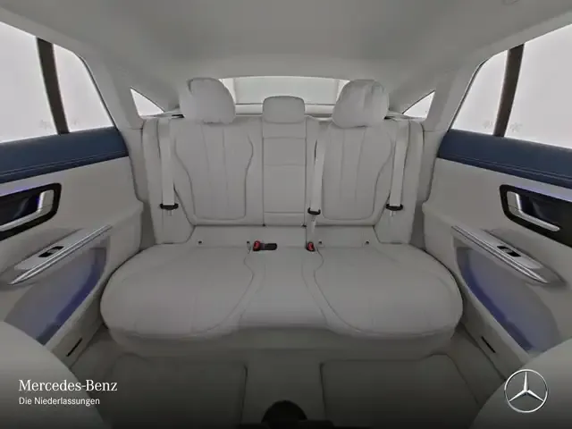 Mercedes-Benz EQE 300
