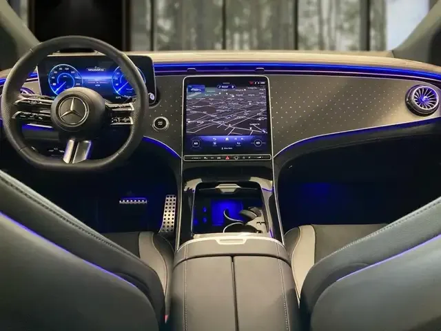 Mercedes-Benz EQE SUV