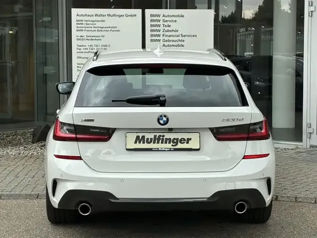 BMW 320