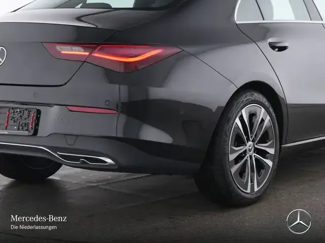 Mercedes-Benz CLA 180