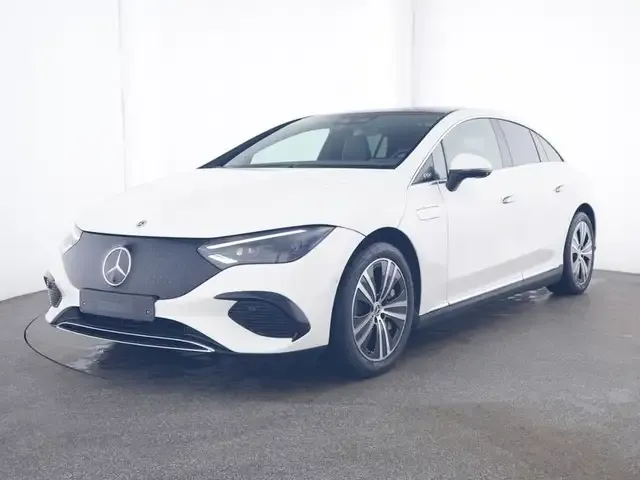 Mercedes-Benz EQE 300