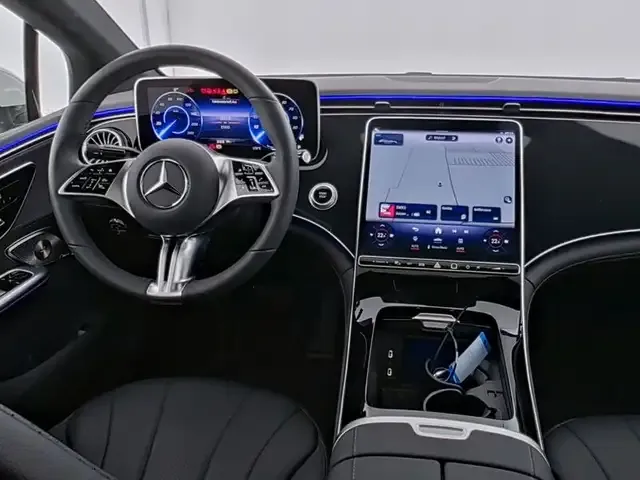 Mercedes-Benz EQE 300