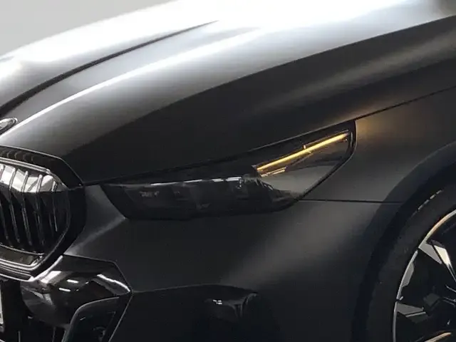 BMW 550