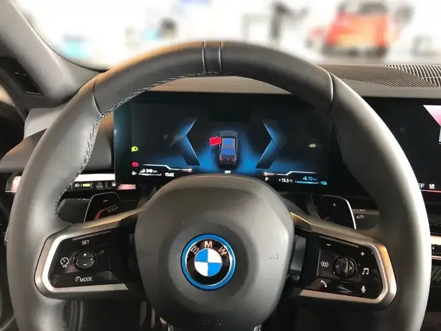 BMW 550