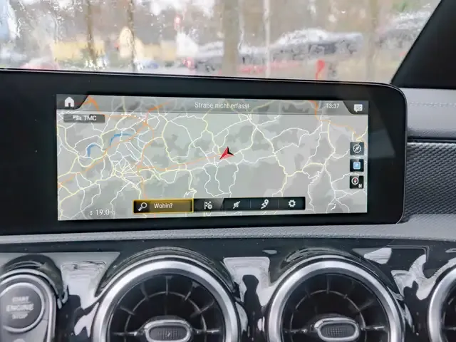 Mercedes-Benz CLA 180