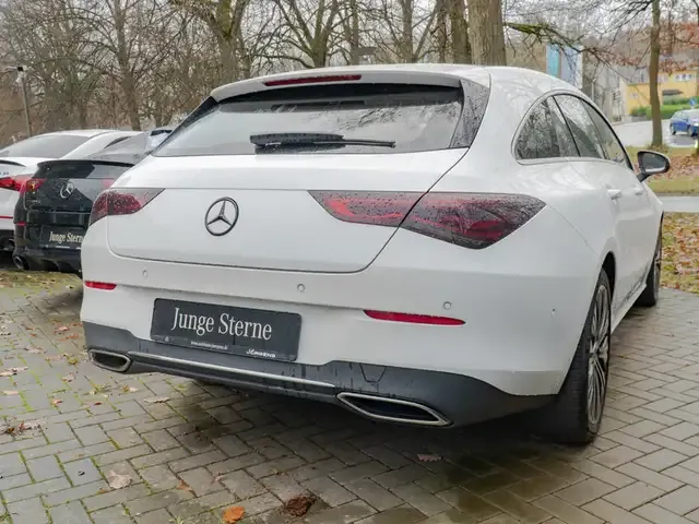 Mercedes-Benz CLA 180
