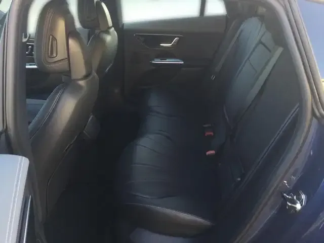 Mercedes-Benz EQE 300