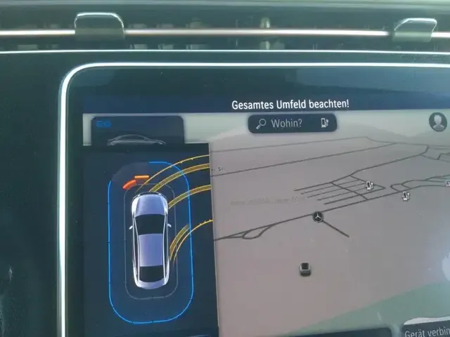 Mercedes-Benz EQE 300