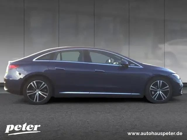 Mercedes-Benz EQE 300