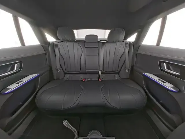 Mercedes-Benz EQE 300