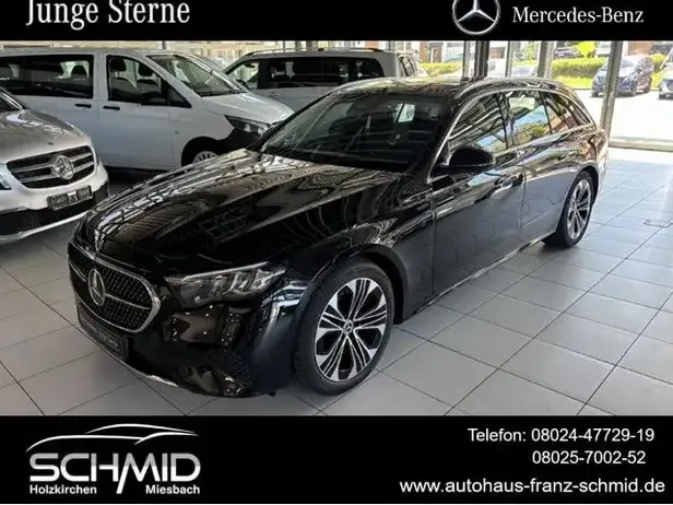 Mercedes-Benz E 200