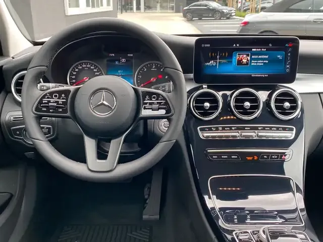 Mercedes-Benz C 200