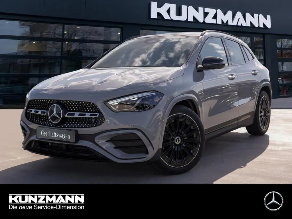 Mercedes-Benz GLA 220