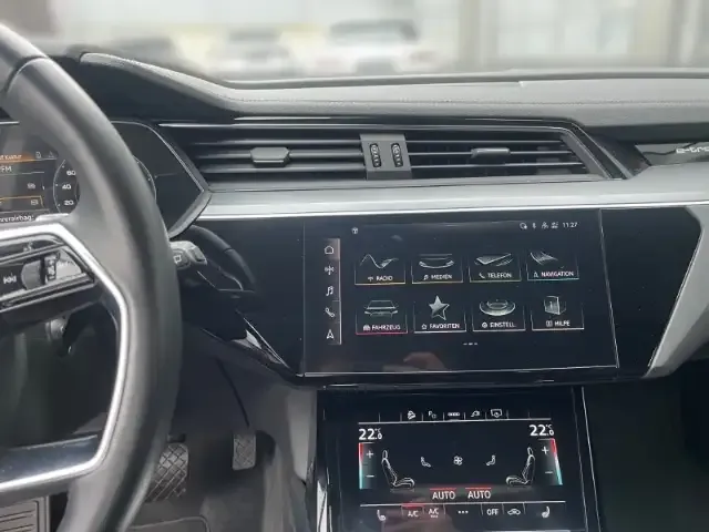 Audi e-tron