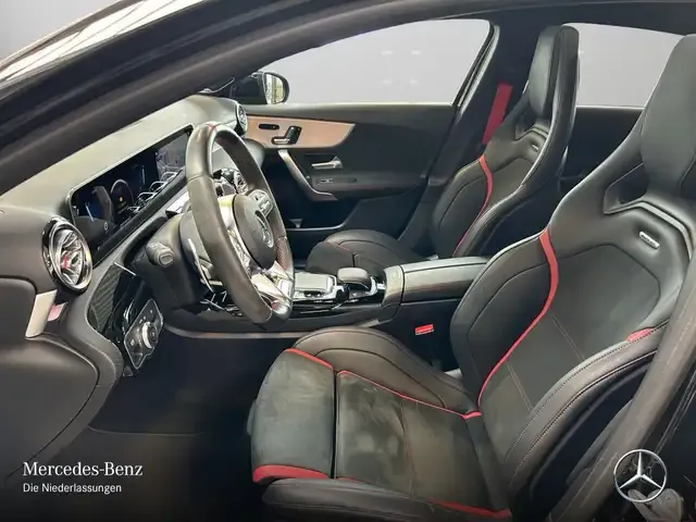 Mercedes-Benz A 35 AMG