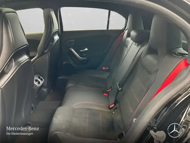 Mercedes-Benz A 35 AMG