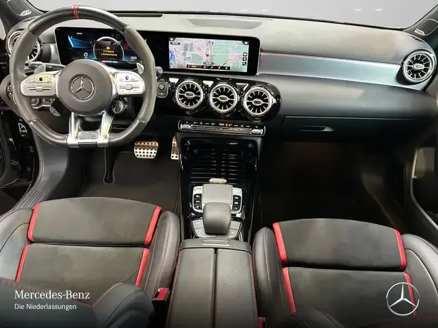 Mercedes-Benz A 35 AMG