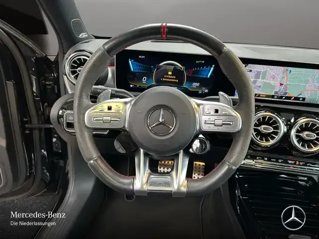 Mercedes-Benz A 35 AMG