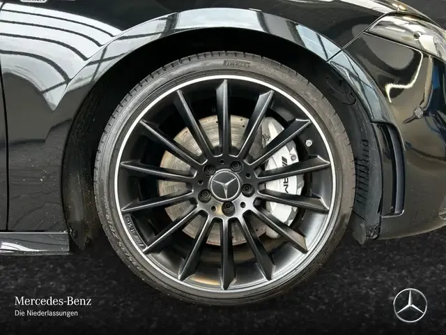 Mercedes-Benz A 35 AMG