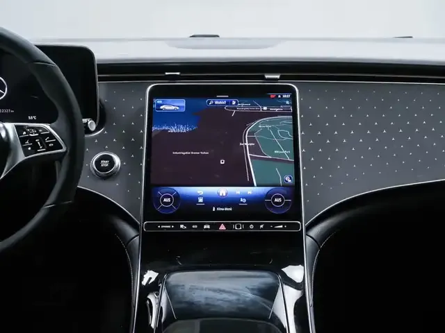 Mercedes-Benz EQE 300