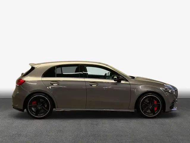 Mercedes-Benz A 45 AMG