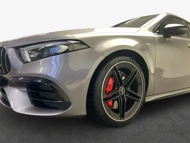 Mercedes-Benz A 45 AMG