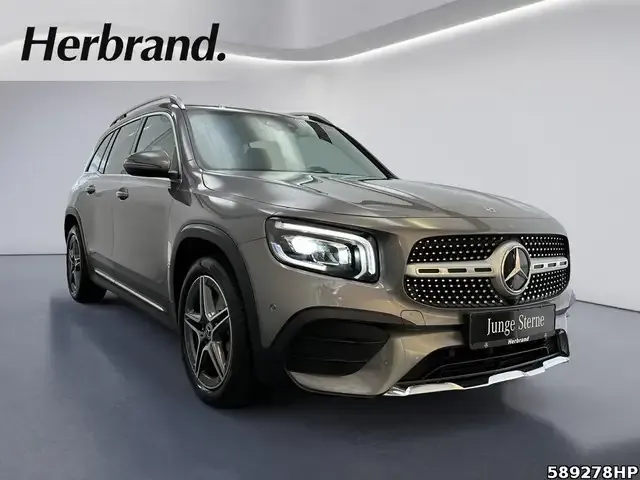 Mercedes-Benz GLB 200