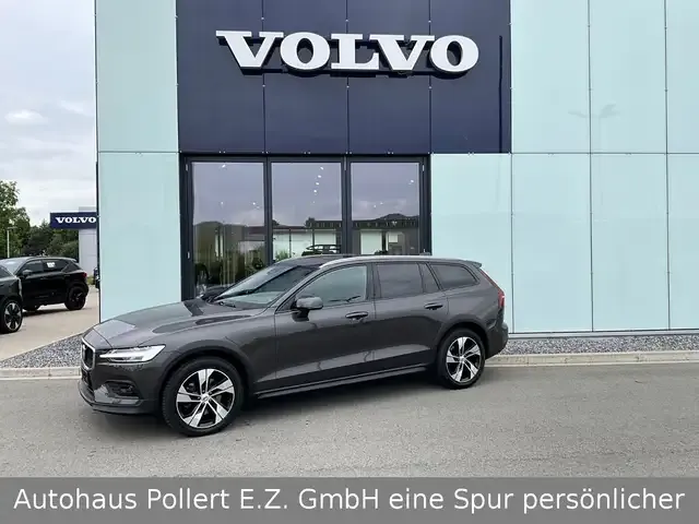 Volvo V60 Cross Country