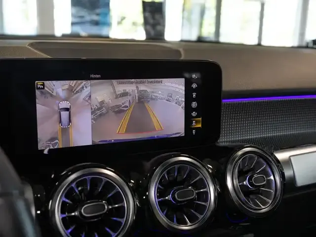 Mercedes-Benz GLB 200