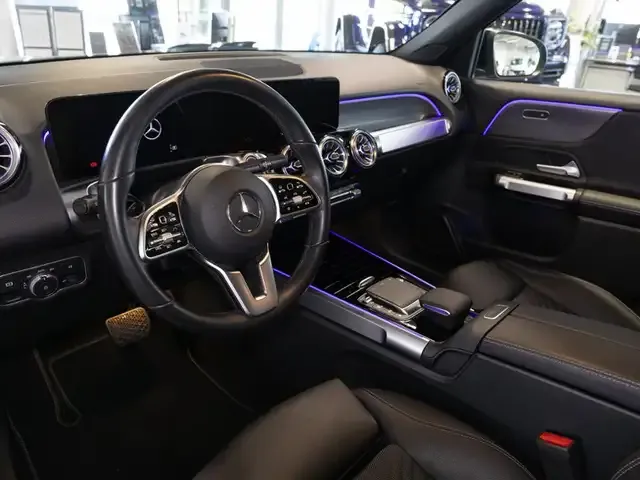 Mercedes-Benz GLB 200