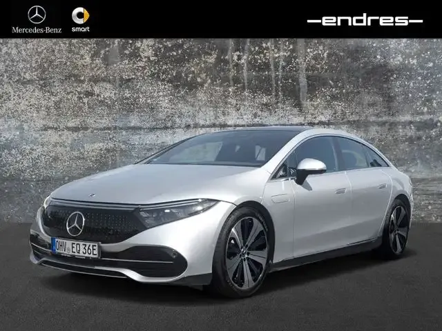 Mercedes-Benz EQS