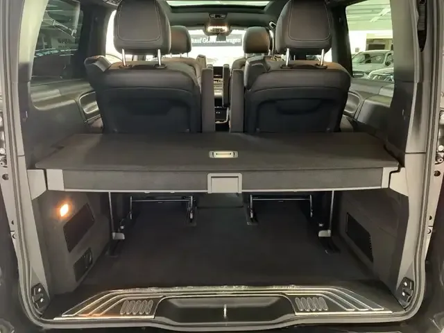 Mercedes-Benz V 250