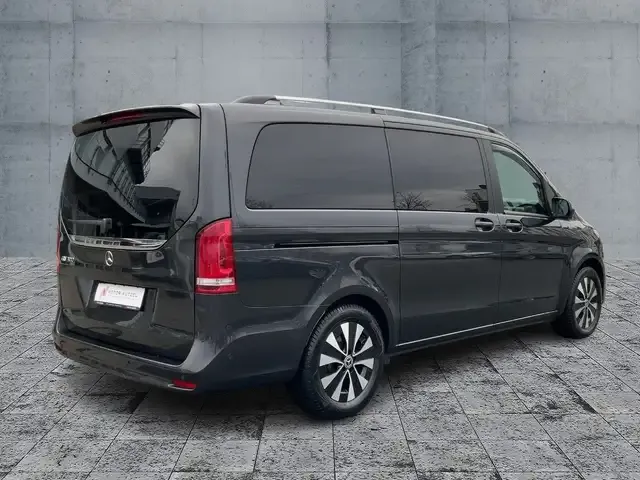 Mercedes-Benz Sonstige