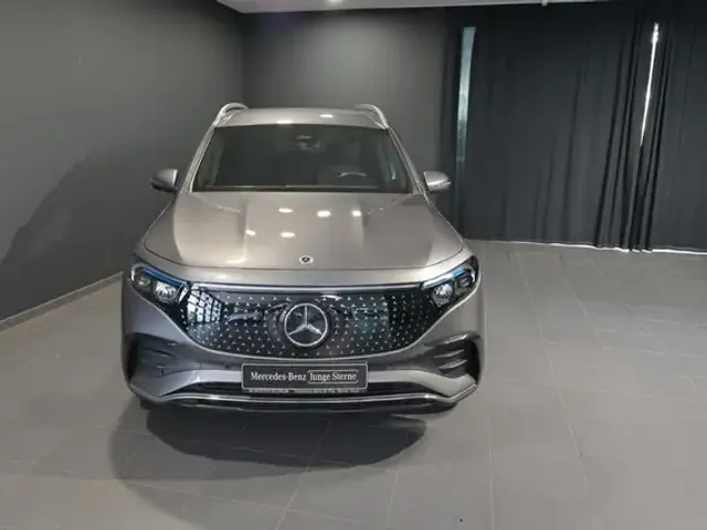 Mercedes-Benz EQB 300