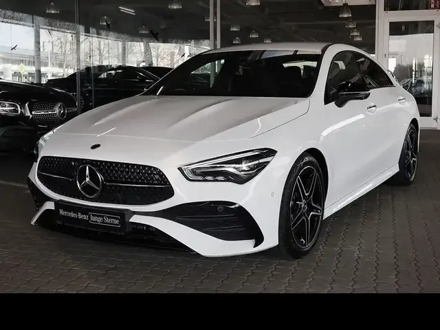 Mercedes-Benz CLA 200