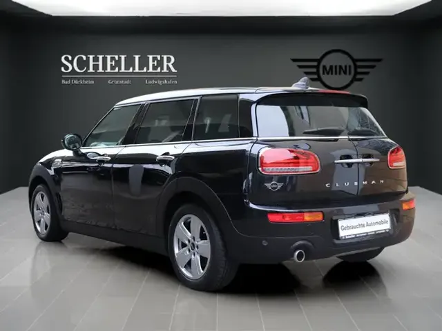 MINI Cooper Clubman