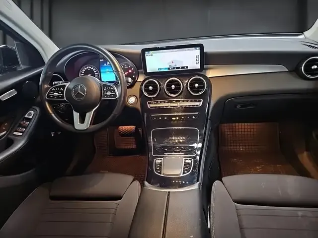 Mercedes-Benz GLC 200