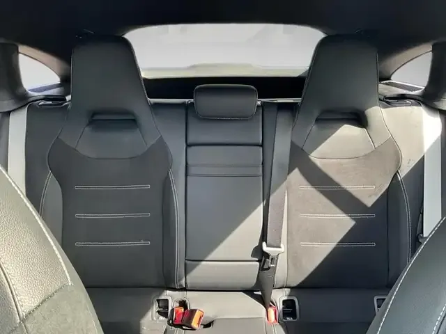 Mercedes-Benz CLA 220