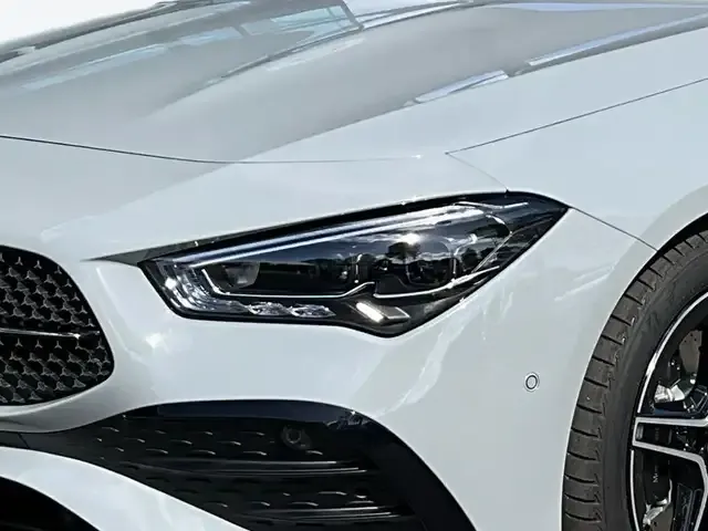 Mercedes-Benz CLA 220
