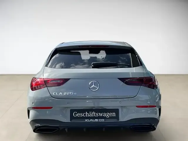 Mercedes-Benz CLA 220
