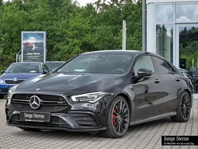 Mercedes-Benz CLA 35 AMG