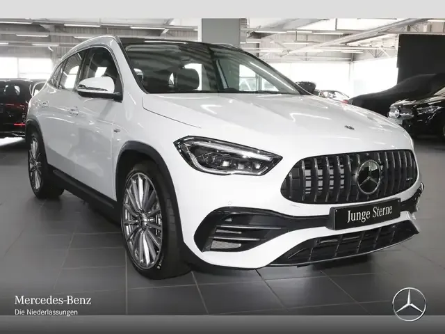 Mercedes-Benz GLA 45 AMG