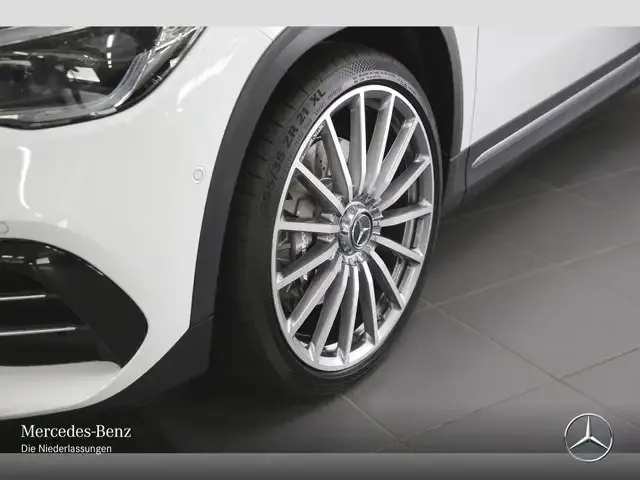 Mercedes-Benz GLA 45 AMG