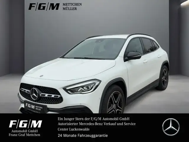 Mercedes-Benz GLA 200