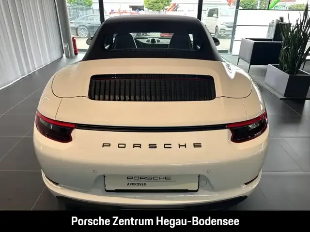 Porsche 991