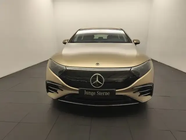 Mercedes-Benz EQS