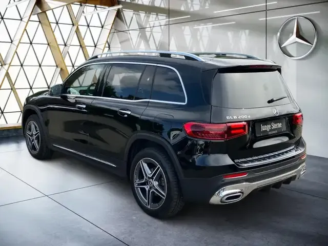 Mercedes-Benz GLB 200