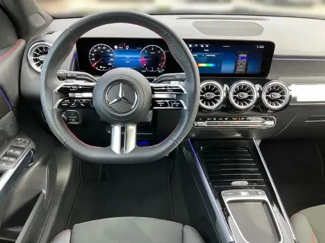 Mercedes-Benz GLB 200
